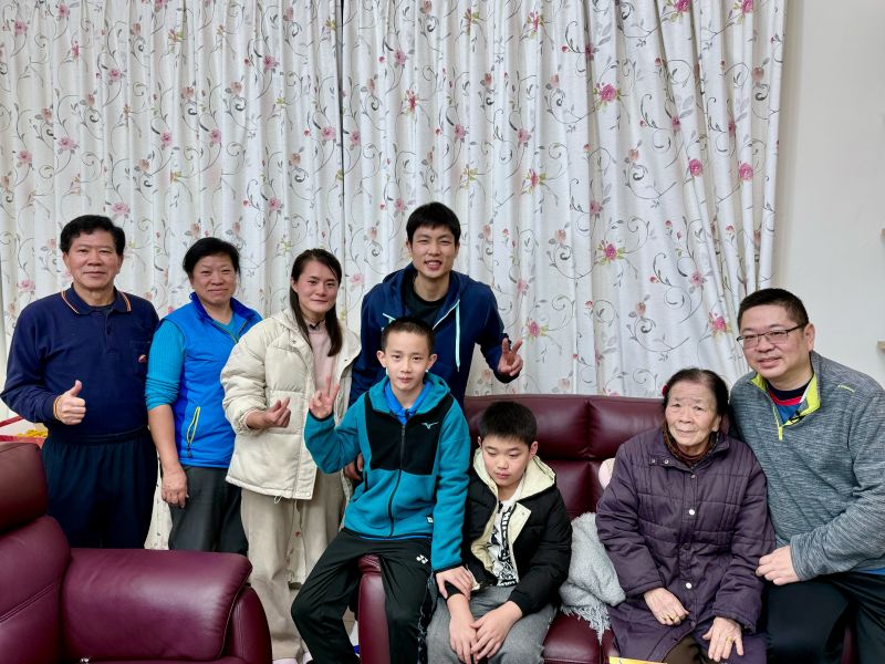 img1749134905.jpg