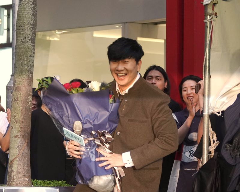 img1759160449.jpg