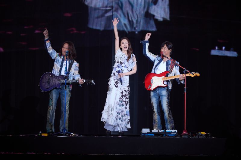 img1779109586.jpg