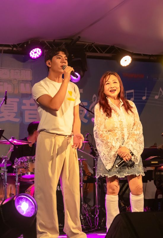 img1785075938.jpg