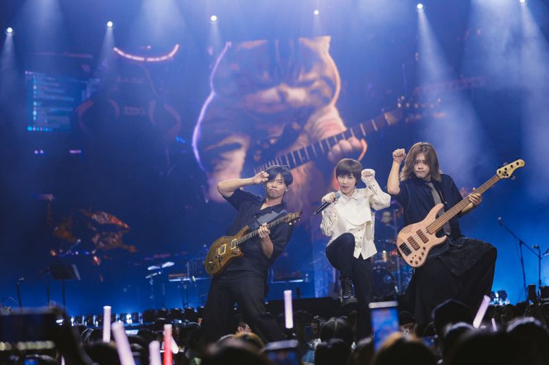 img1785932014.jpg